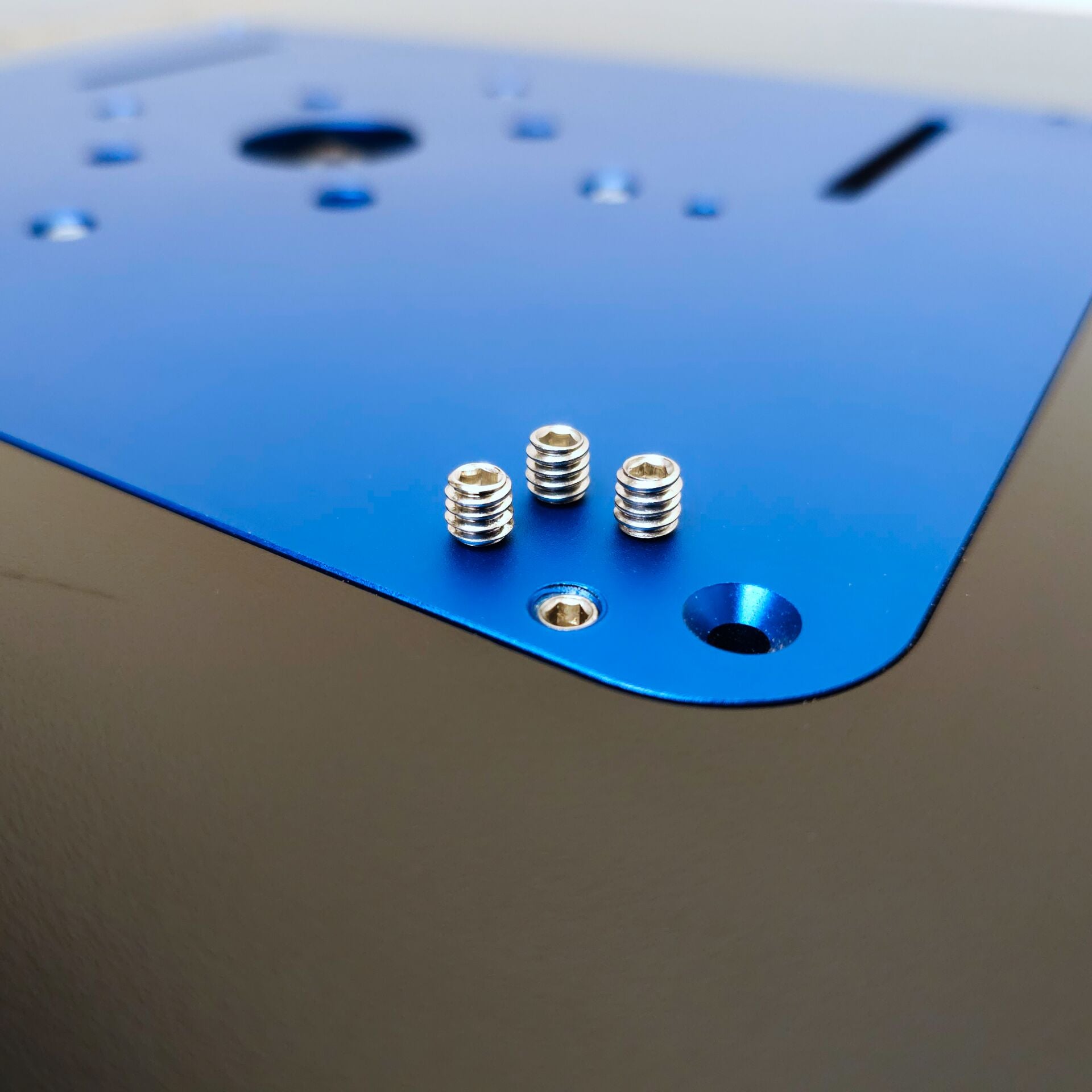 Aluminum Router Insert Plate With Insert Rings - Fits Full-Size and Trim Routers