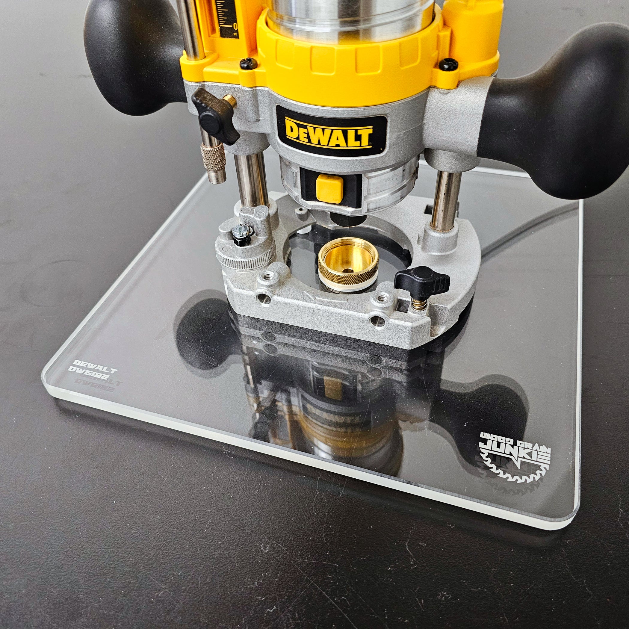 TrimFit Pro® 10in Base Plate - DeWalt Trim Router Plunge Base (DNP612)