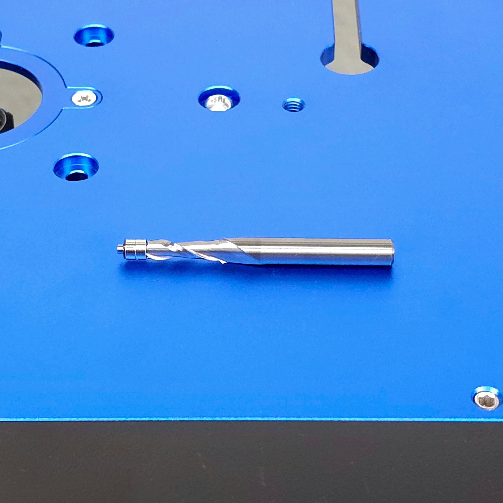 ShurCut Solid Carbide Micro Spiral Up-Cut Flush-Trim Bit – 1/4″ Shank, 3/16″ Dia, 9/16″ Cut Length