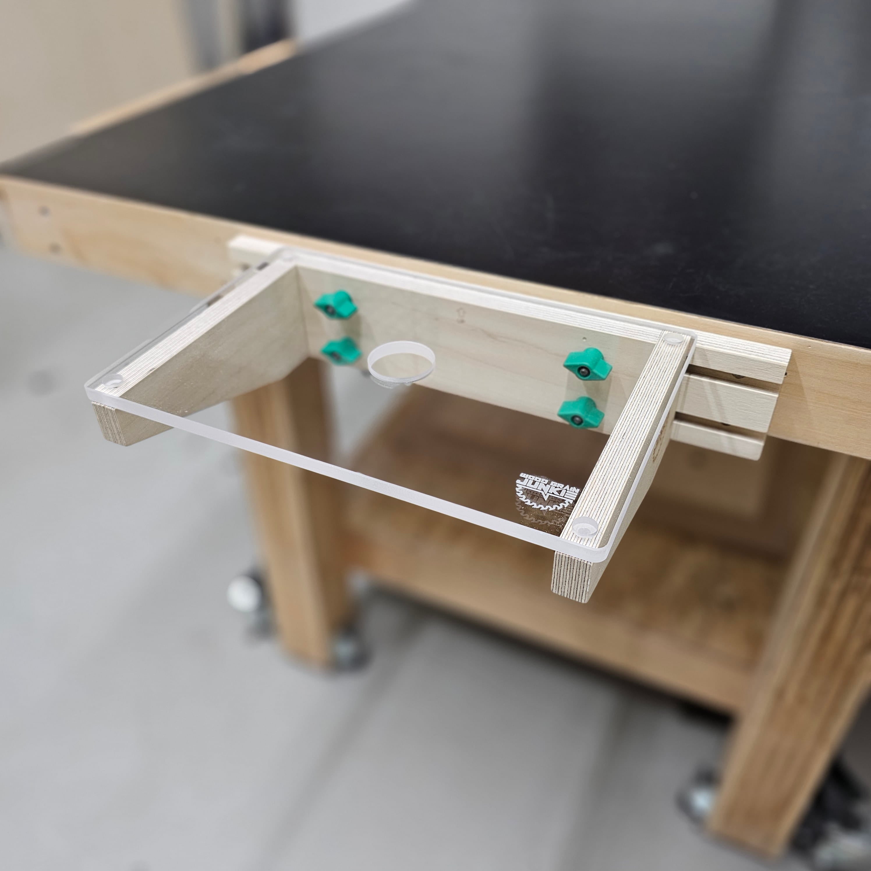 #router brand_Blank_(drill your own)