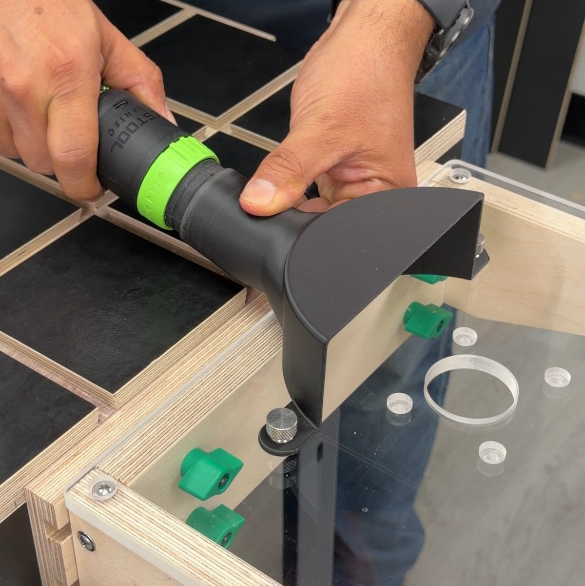 Universal Dust Hood - Retrofit Any Router Table for Dust Collection