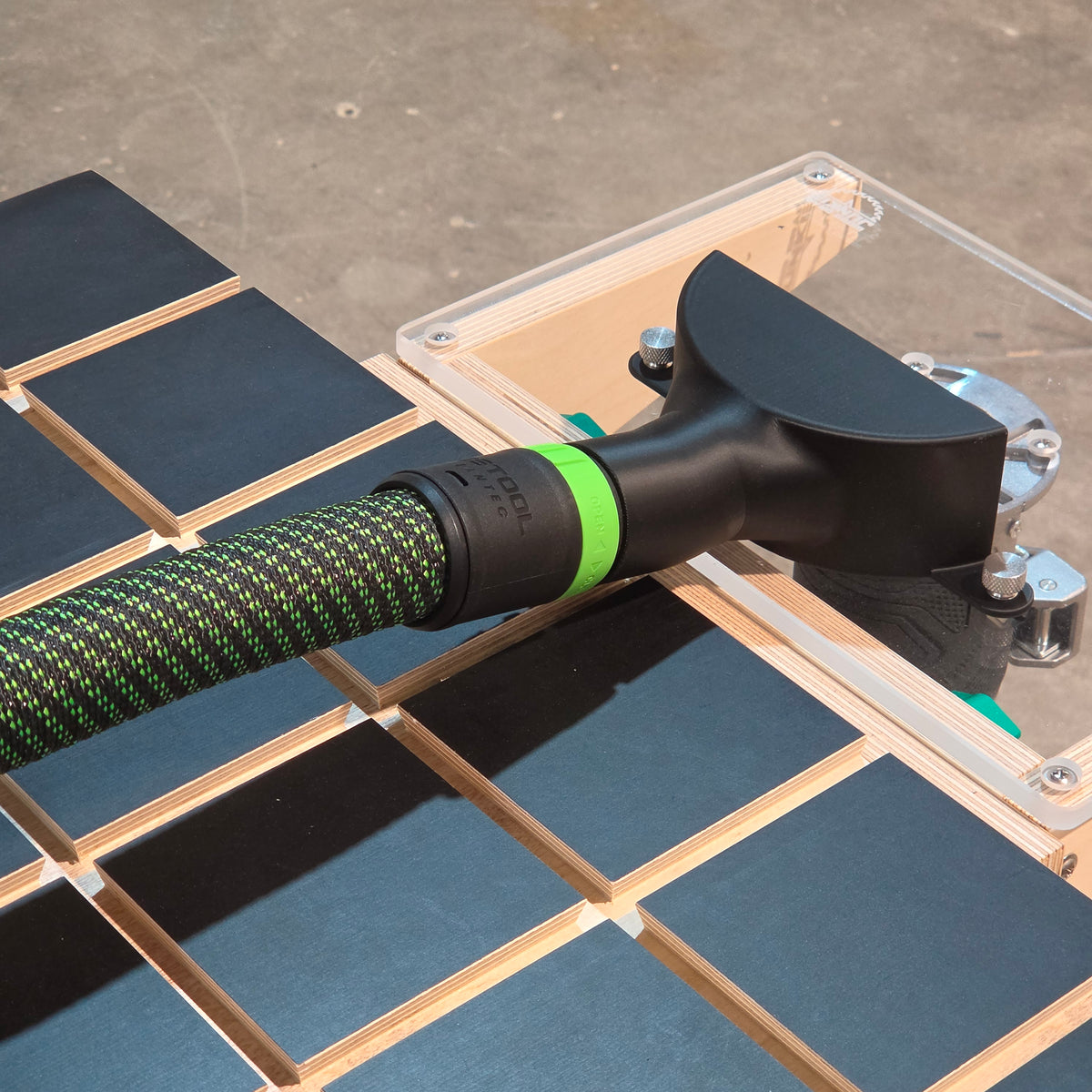 Universal Dust Hood - Retrofit Any Router Table for Dust Collection