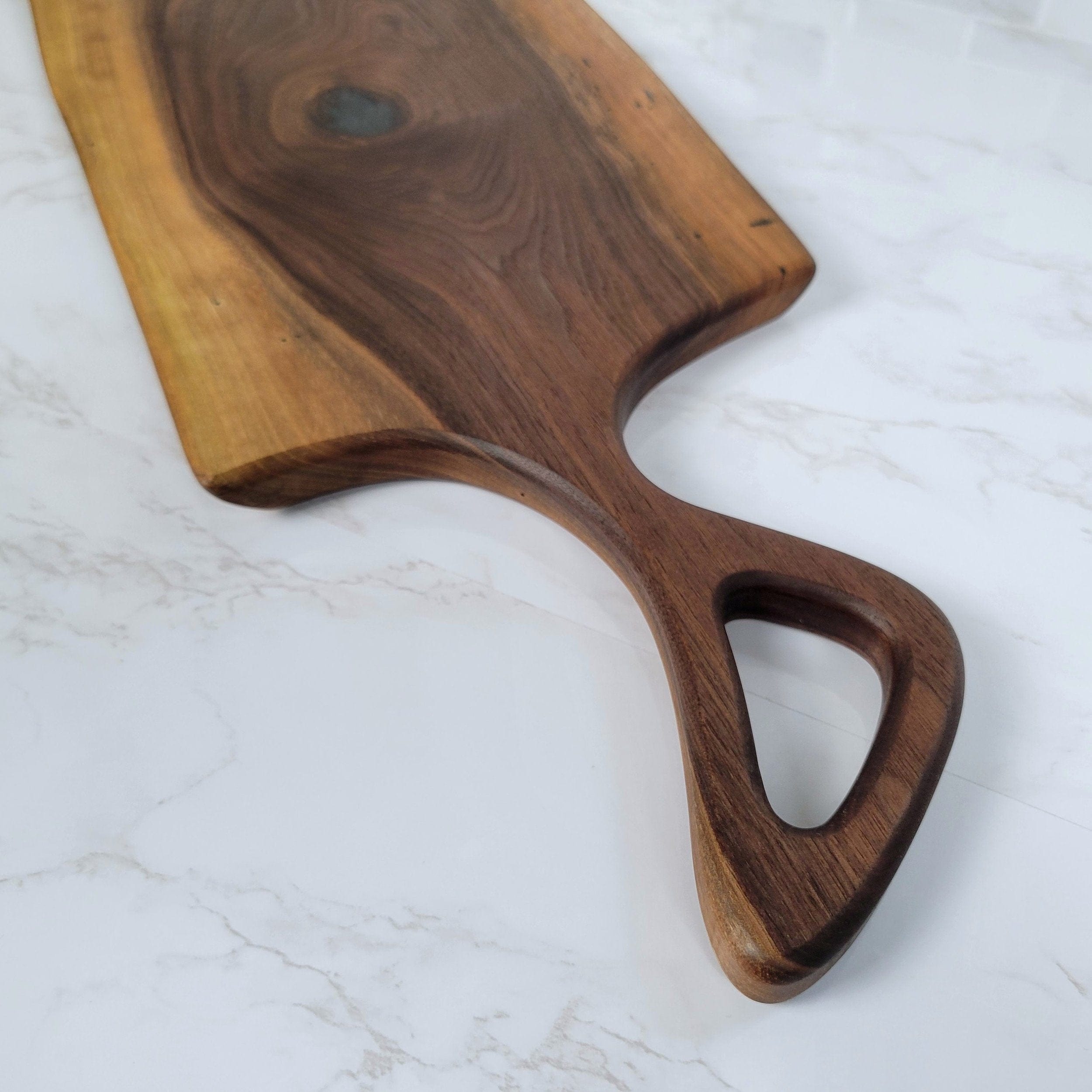 Wood Grain Junkie Charcuterie Board with a Modern Handle | Live Edge Black Walnut